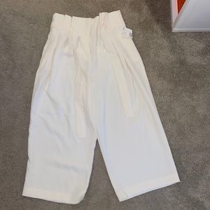 COPY - H&M ivory color paperbag waist culottes  size 8